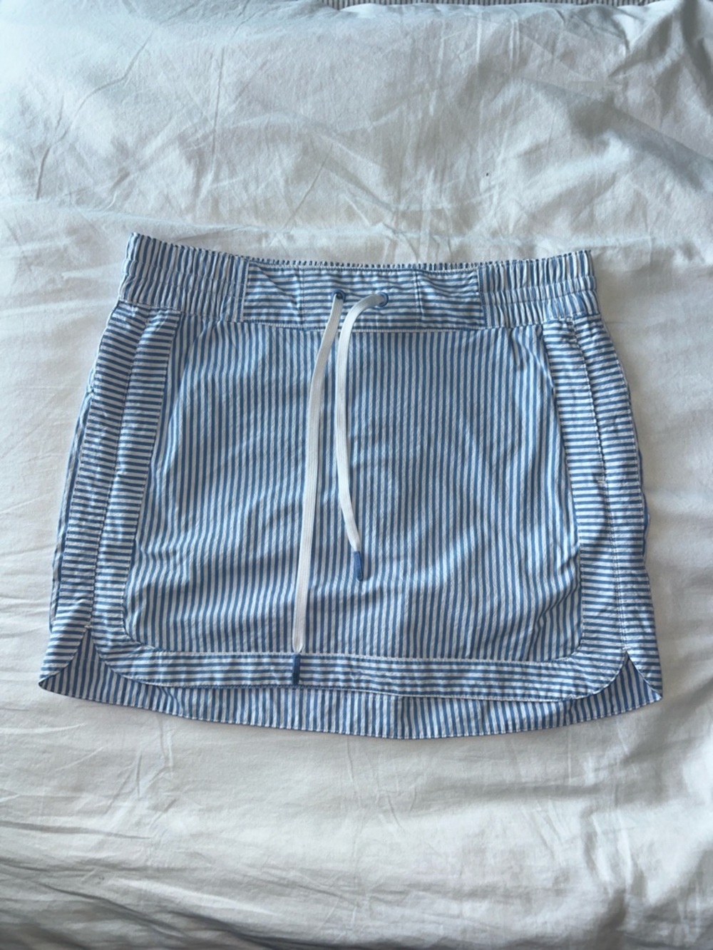 Vineyard Vines Performance Searsucker Drawstring Skirt